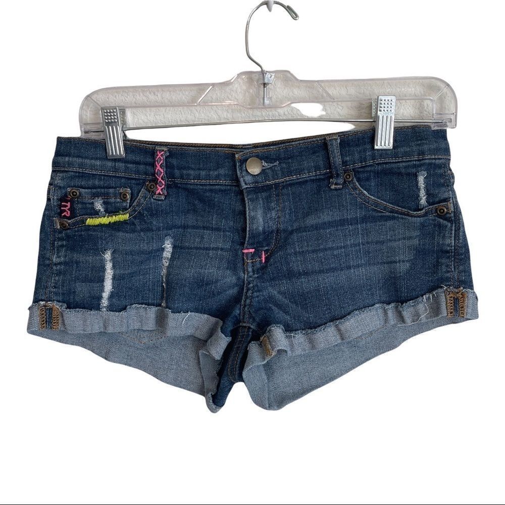 TYR Embroidered Cut Off Denim Shorts - Small‎